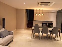 Holland Road (D10), Condominium #634103541